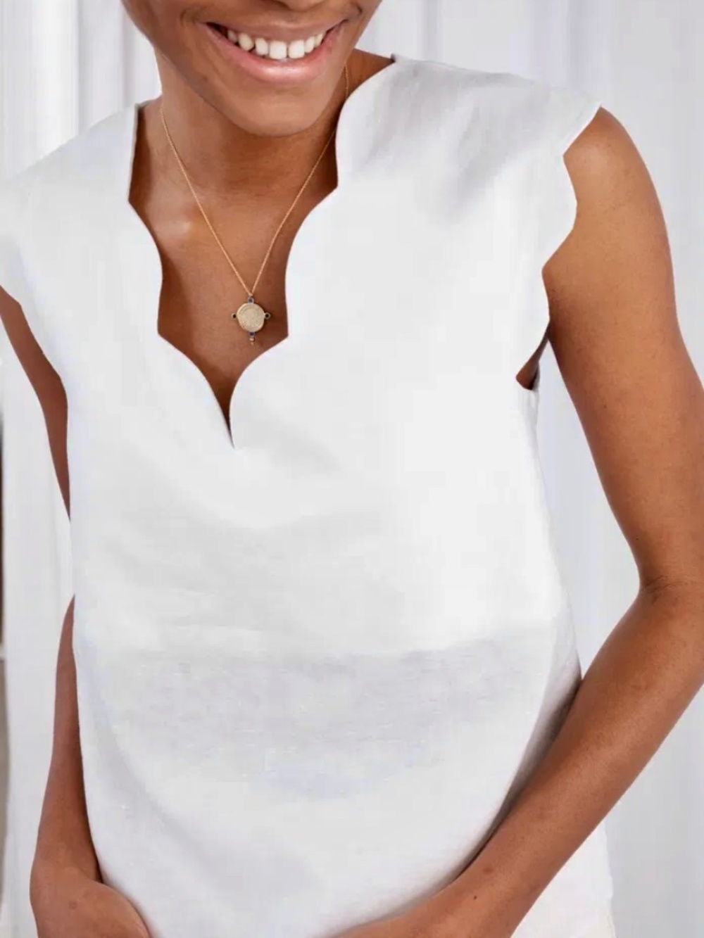 NWT & Other Stories Scalloped Linen Blend V-Neck Shell Top Sz 10